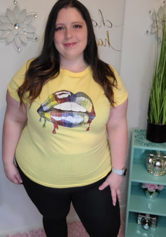 Colorful Lips Print Short Sleeve Yellow Tee